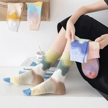 2023 Модни есенни и Зимни чорапи в стил хип-хоп, скейтборд, лоскутные чорапи със средна дължина, с цветно изображение, дишащ памук Sox за жени