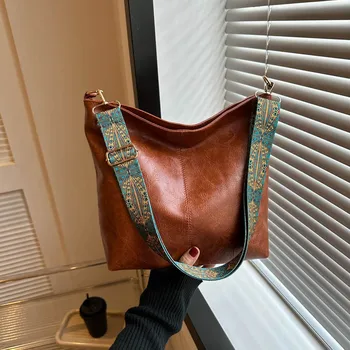 Реколта дамски модни чанти-прашка от изкуствена кожа, голям проста чанта кофа на широкото рамо, чантата през рамо, за да пътуват до работа